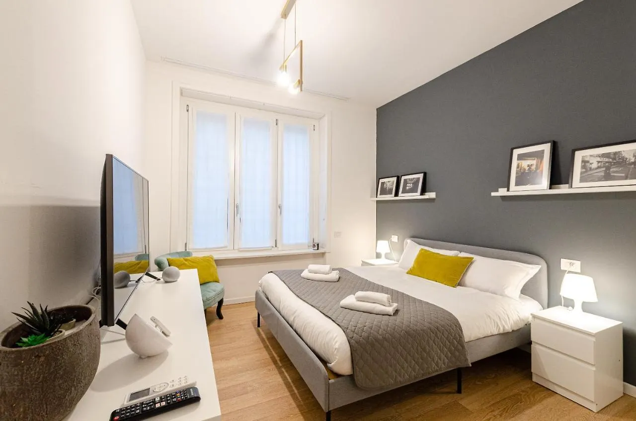 Design Apartment - Porta Romana - Duomo Milán