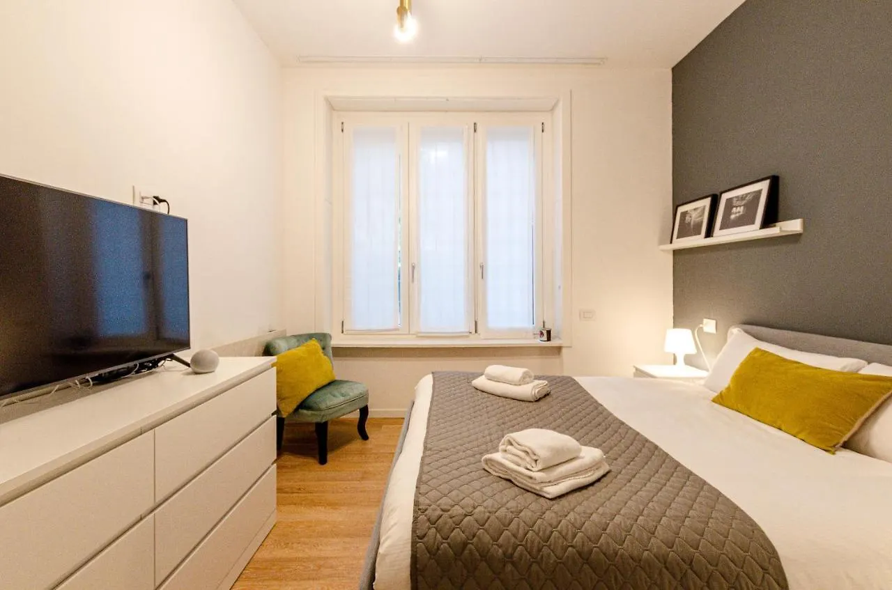 Design Apartment - Porta Romana - Duomo Milán