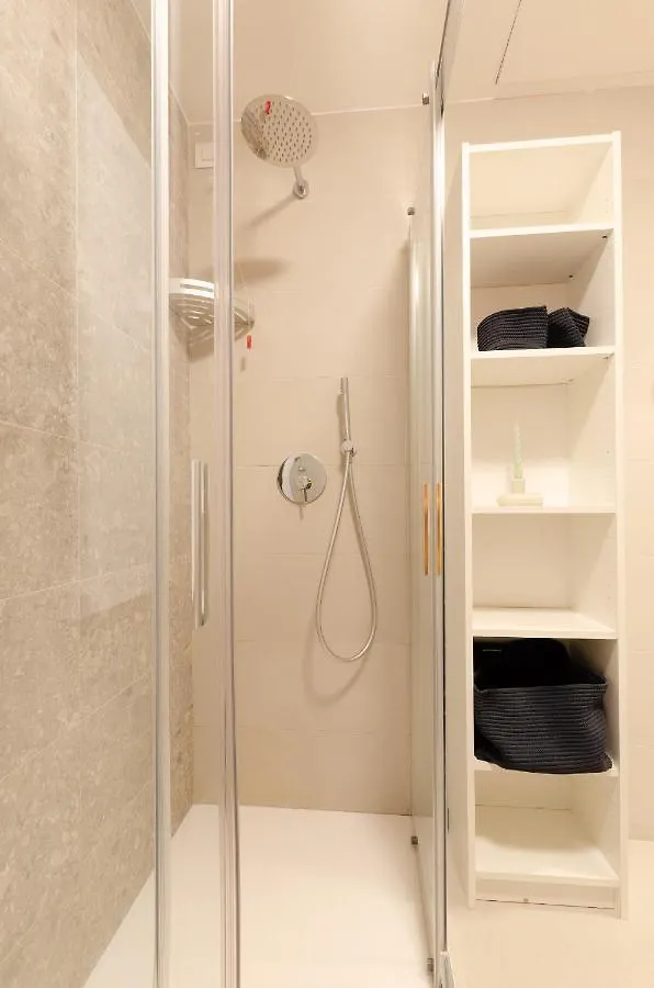 Design Apartment - Porta Romana - Duomo Milán
